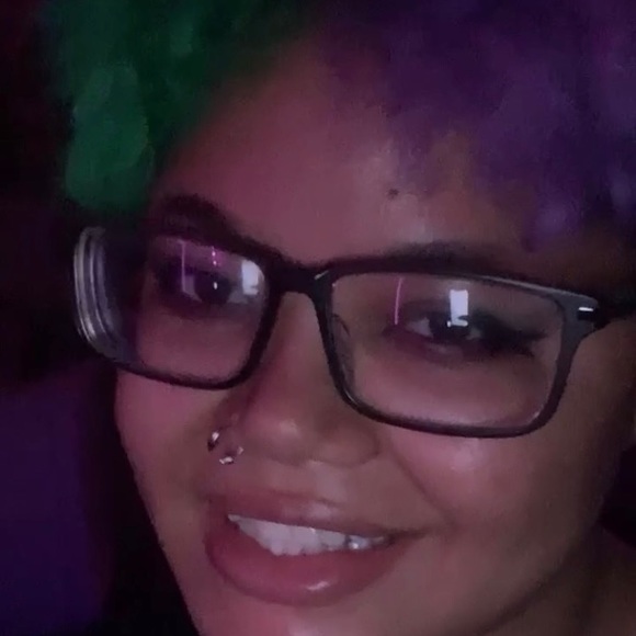 Meet your Posher, Ashy - Picture 1 of 1